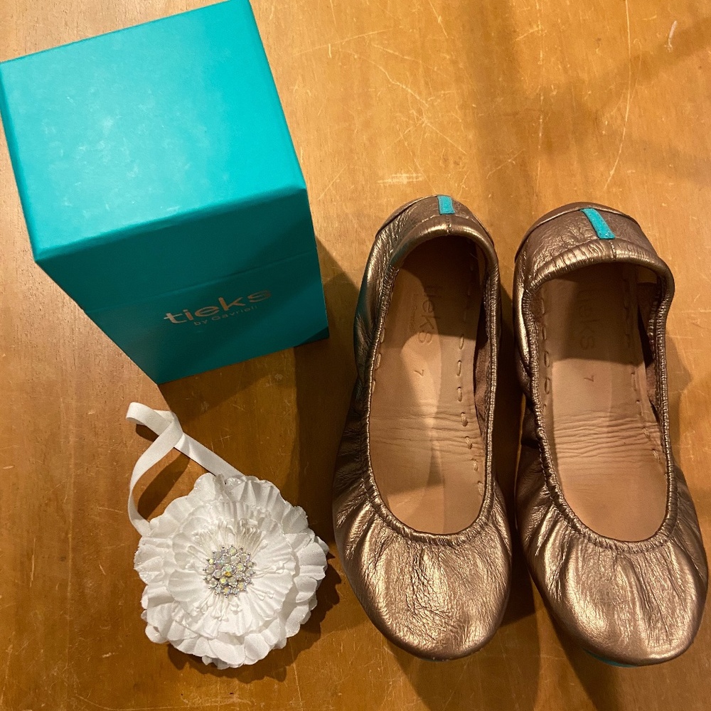 Tieks Metallic Bronze Flats (Size 7)